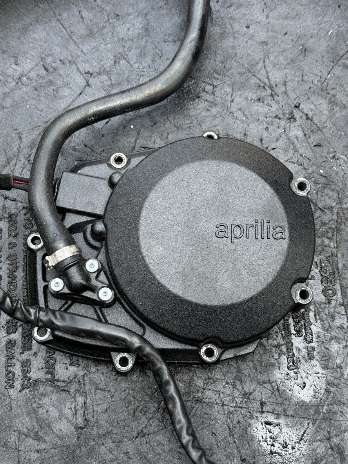 21-25 Aprilia RSV4 1100 OEM Stator Magneto Generator Coil Engine Side Cover2