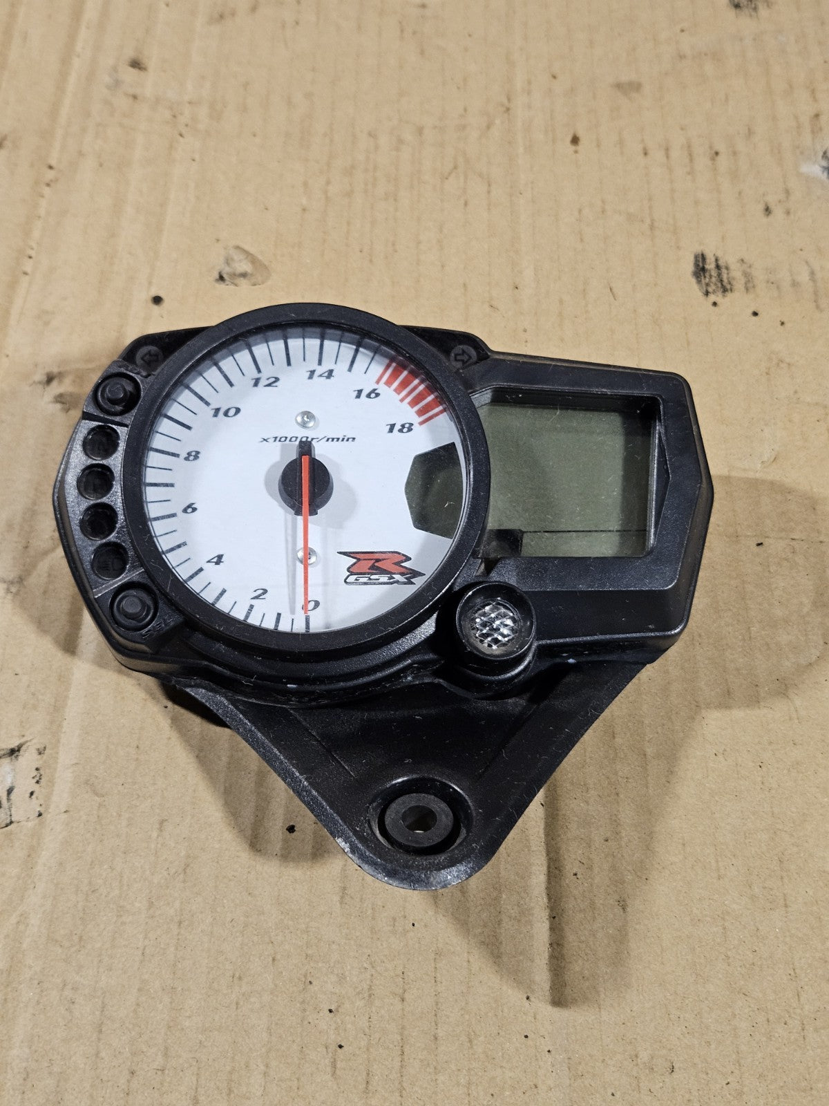 2006 Suzuki GSXR600 Instrument Cluster OEM 3412001H20 Genuine Gauges Speedo Tach13