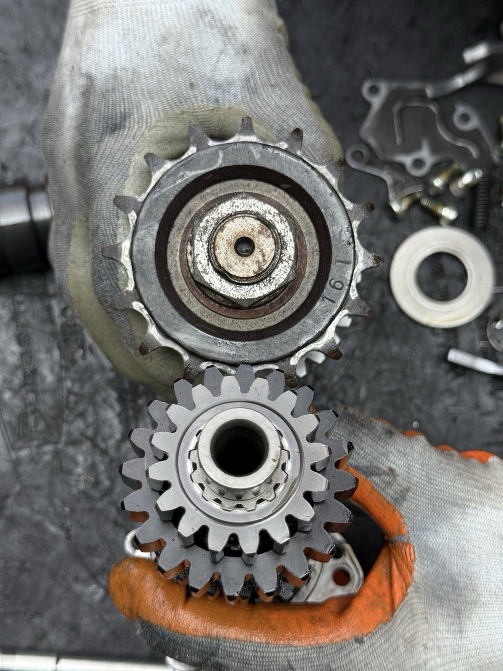 08-16 Yamaha YZF R6 OEM Engine Motor Transmission Tranny Gears Dogs Shaft R619