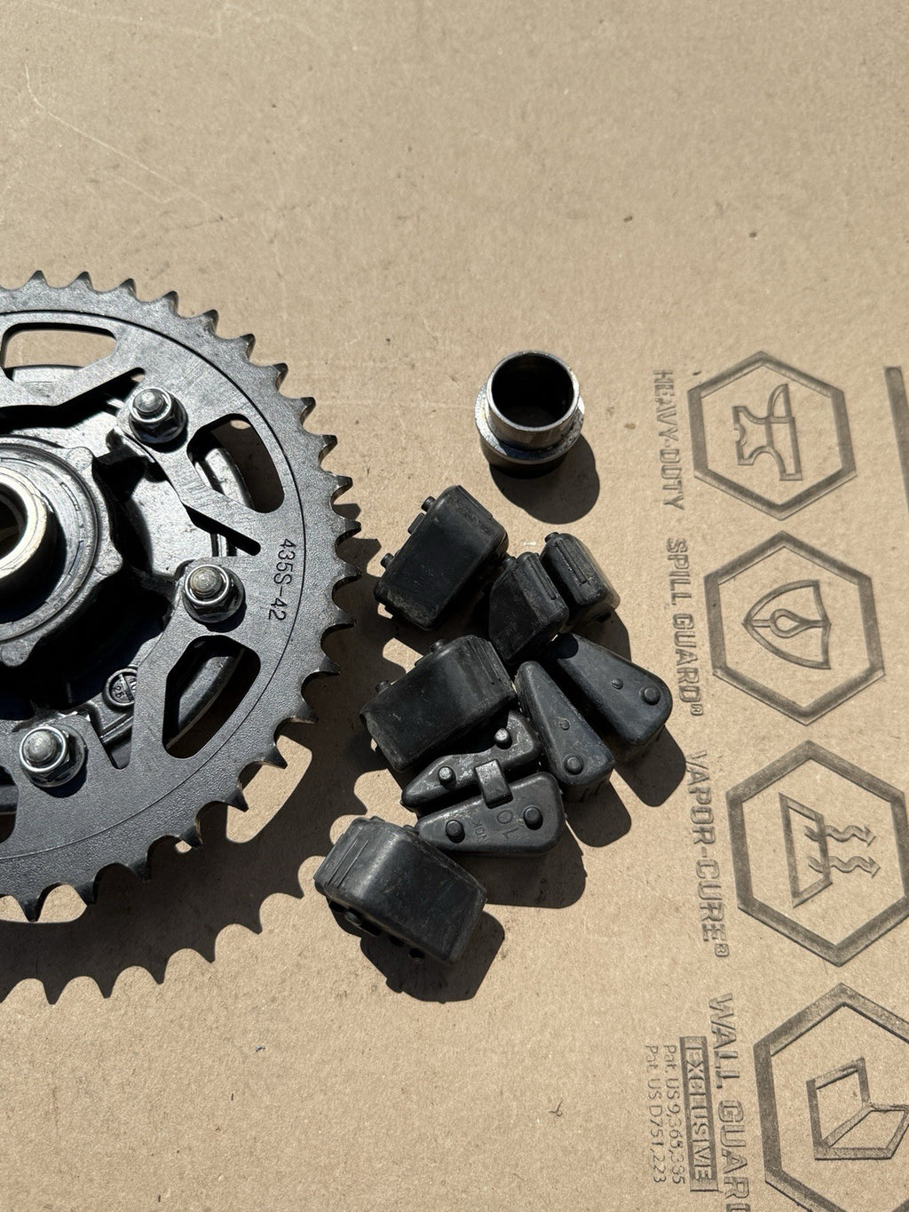 09-16 Suzuki GSX-R1000 Rear Sprocket Carrier W/ Vortex Sprocket OEM 64610-47H00