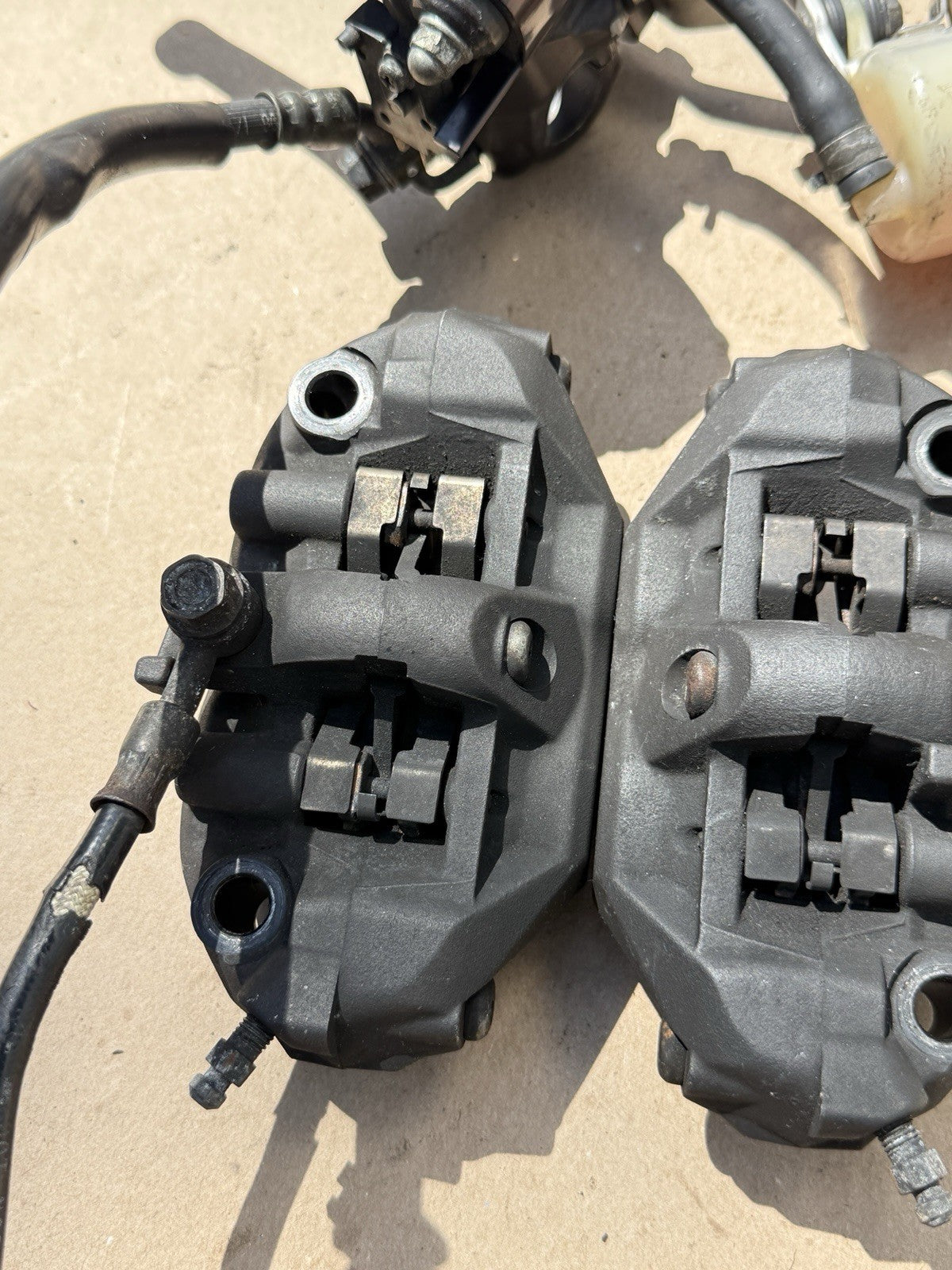 2006-2007 Honda CBR1000RR OEM Front Brake Caliper Set Pair Master Cylinder