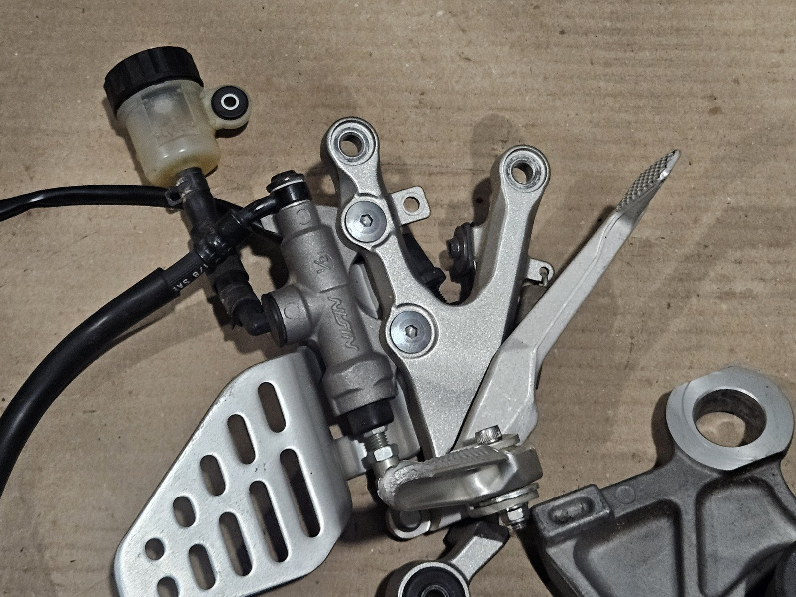 2008 -2016 Yamaha R6 Rear Set OEM Rear Brake Master Cylinder Caliper Bracket