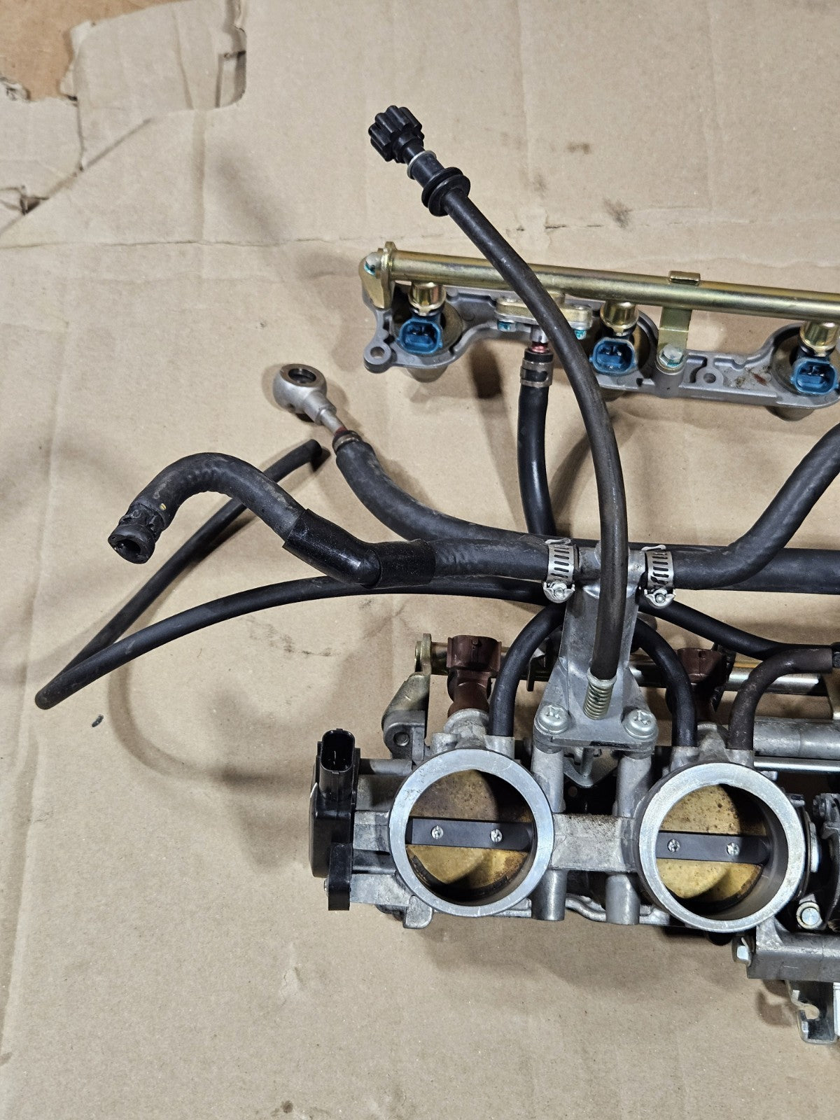 2006-2007 Honda CBR1000RR Fireblade OEM Throttle Bodies Injectors 16401-MEL-A2114
