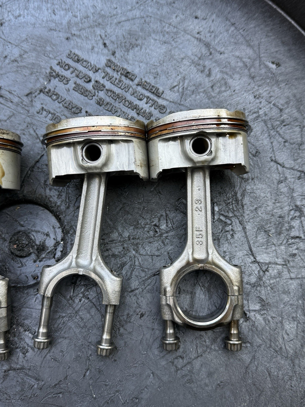 2000-2003 Suzuki GSXR750 OEM Engine Motor Block Pistons Connecting Rods Assembly4