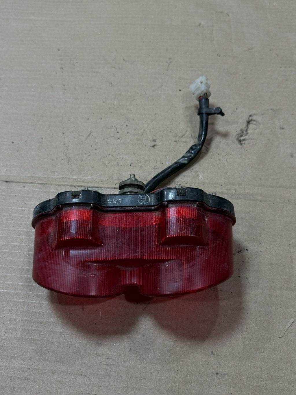 1998-1999 Kawasaki ZX6R ZX9R Ninja OEM Rear Tail Light Taillight Lamp 23025-12691