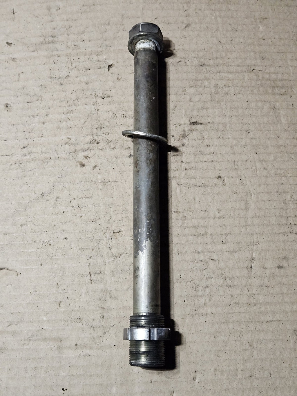 07-20 Yamaha YZF-R6 R6 OEM Rear Swingarm Pivot Bolt Shaft Axle 2C0-22141-10-007