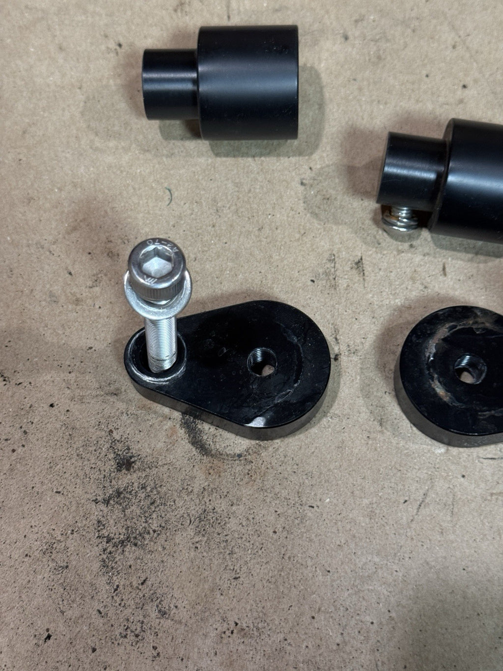 2008-2009 Yamaha YZF-R6 R6 Delrin Frame Sliders Crash Protectors Left Right Pair5