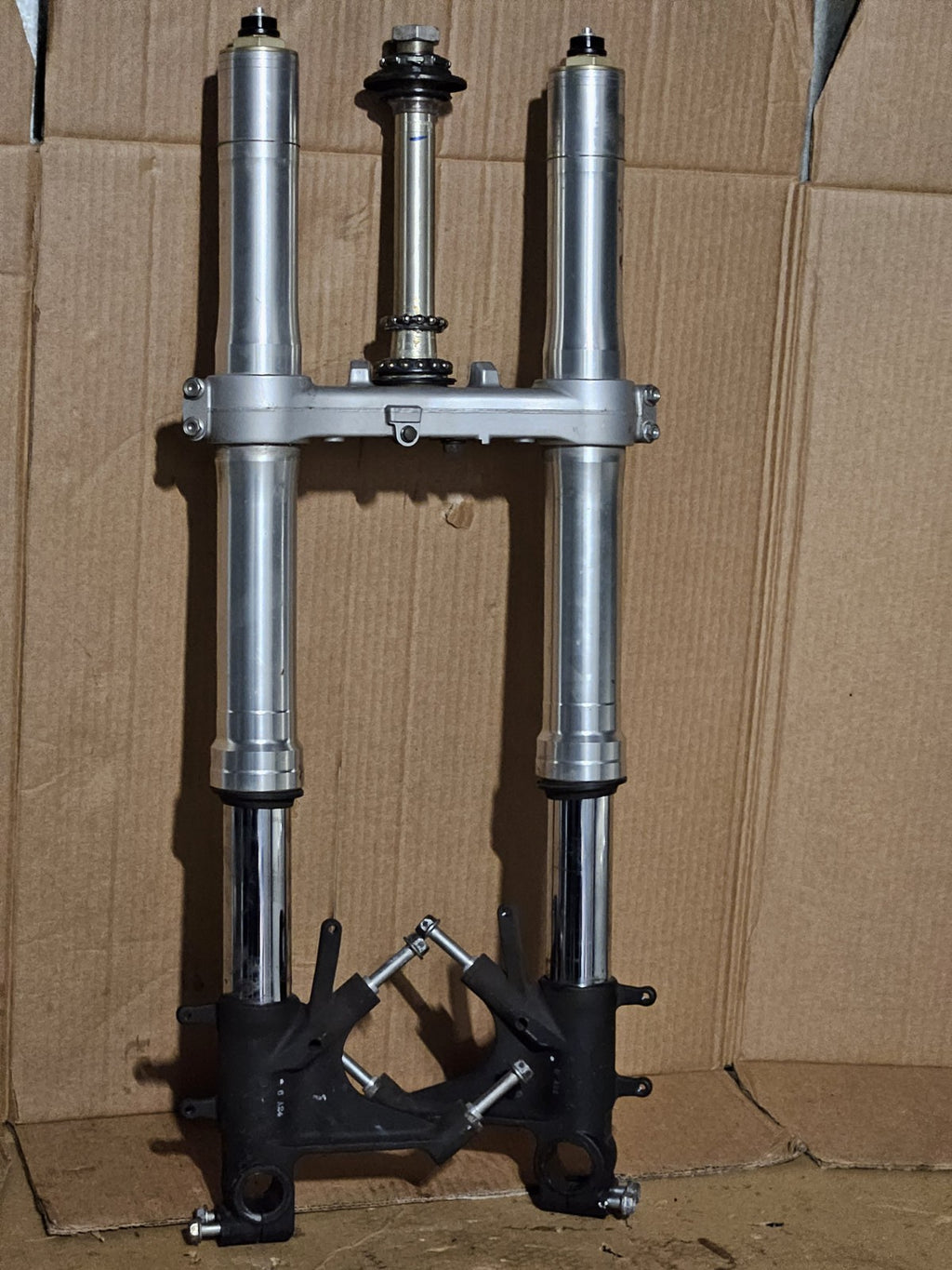 2005 2006 Honda CBR1000RR OEM Front Forks Set Left Right Triple Tree Shocks6