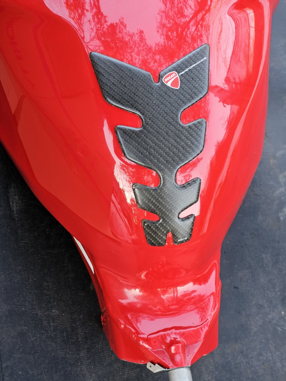 12-19 Ducati Panigale S R 1199 1299 OEM GAS FUEL TANK PETROL RED CLEAN