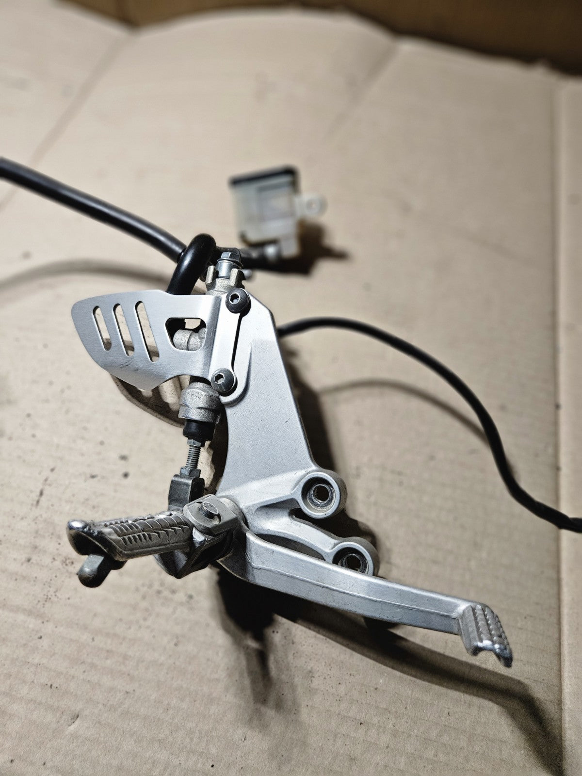 2006-2007 Suzuki GSXR600 GSXR750 Rear Brake Caliper Master Cylinder OEM6