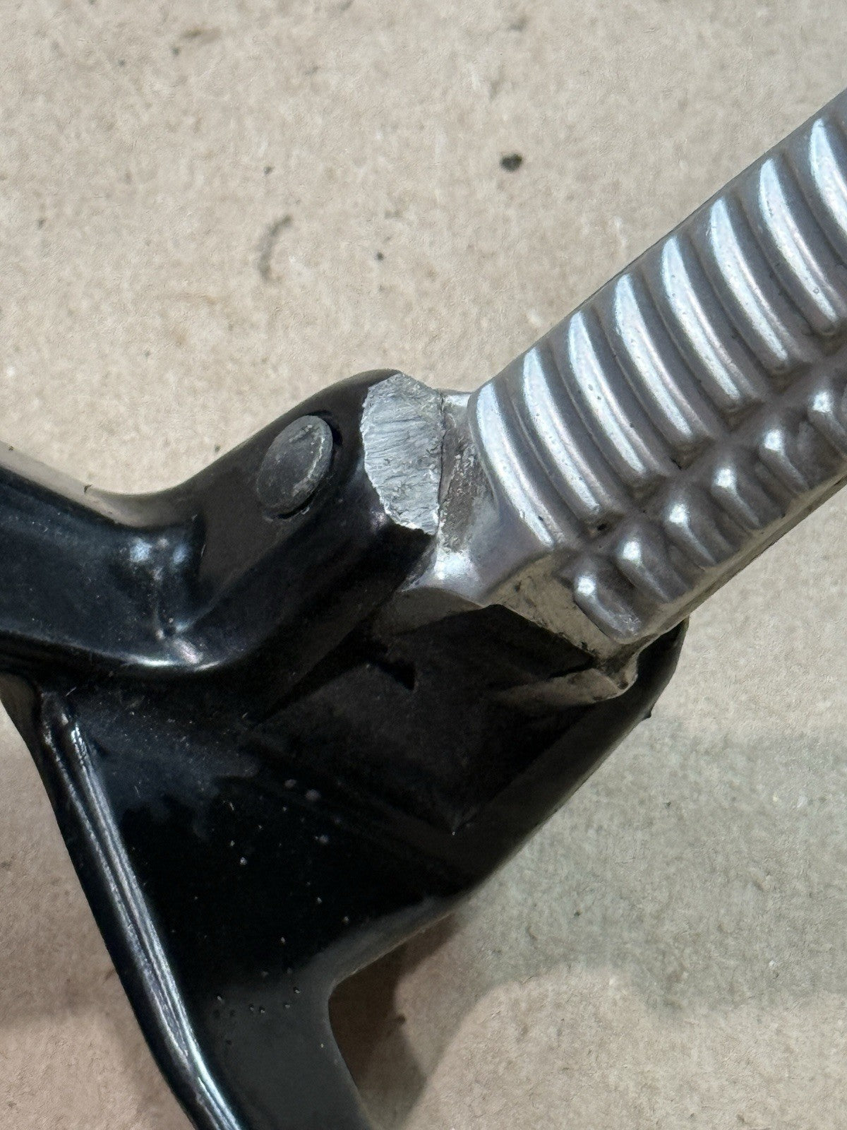 2008-2013 Ducati 848 EVO OEM Rear Passenger Foot Peg Brackets Footrest Hangers5