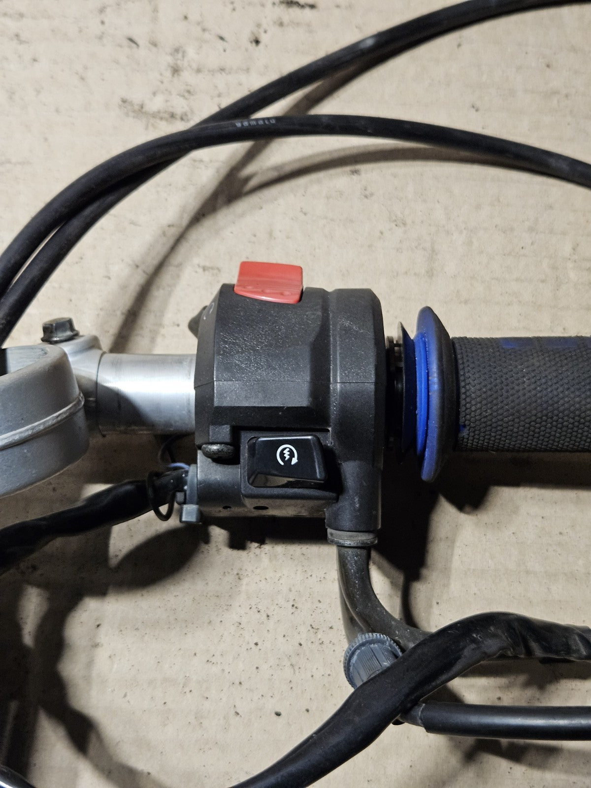 2006-2007 Suzuki GSXR600 GSXR750 RH Throttle Clip On Aftermarket Lever Switches6