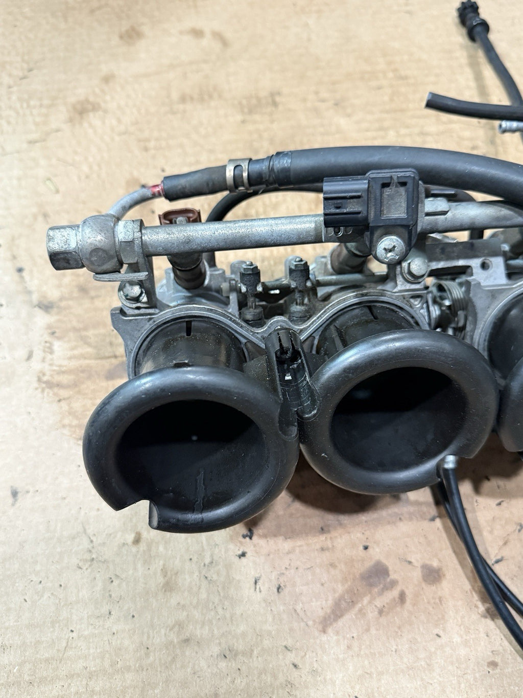 2006 2007 CBR1000RR Cbr 1000 1000RR Throttle Bodies Fuel Injection Injectors Set