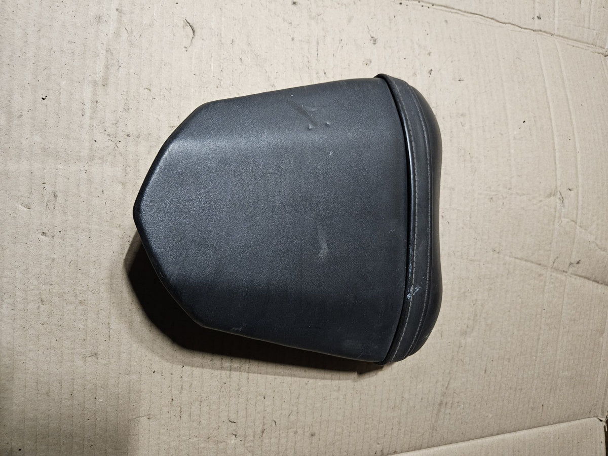 08-16 Yamaha YZF-R6 R6 OEM Rear Passenger Seat Pillion Saddle 13S-24750-00-001