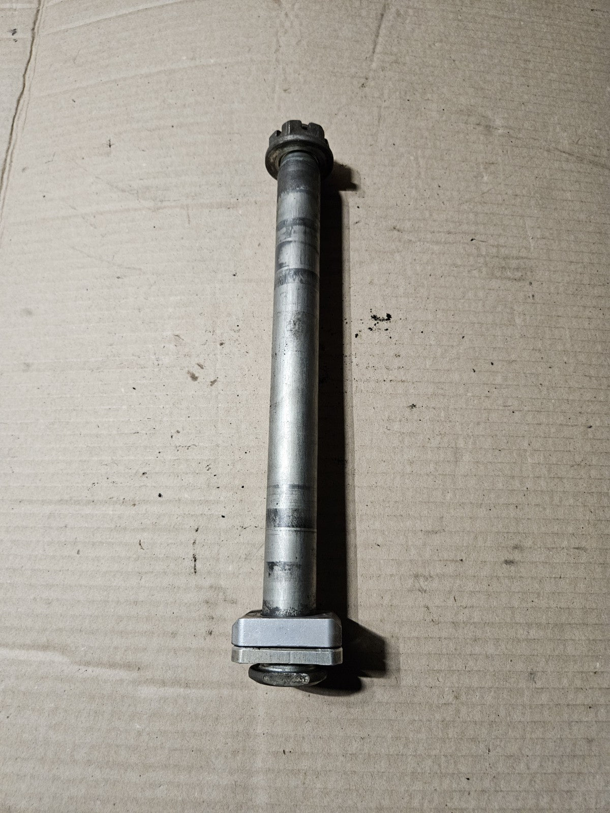 2006-2007 Suzuki GSXR600 GSXR750 GSX-R OEM Rear Wheel Axle Shaft Nut 64711-49G102