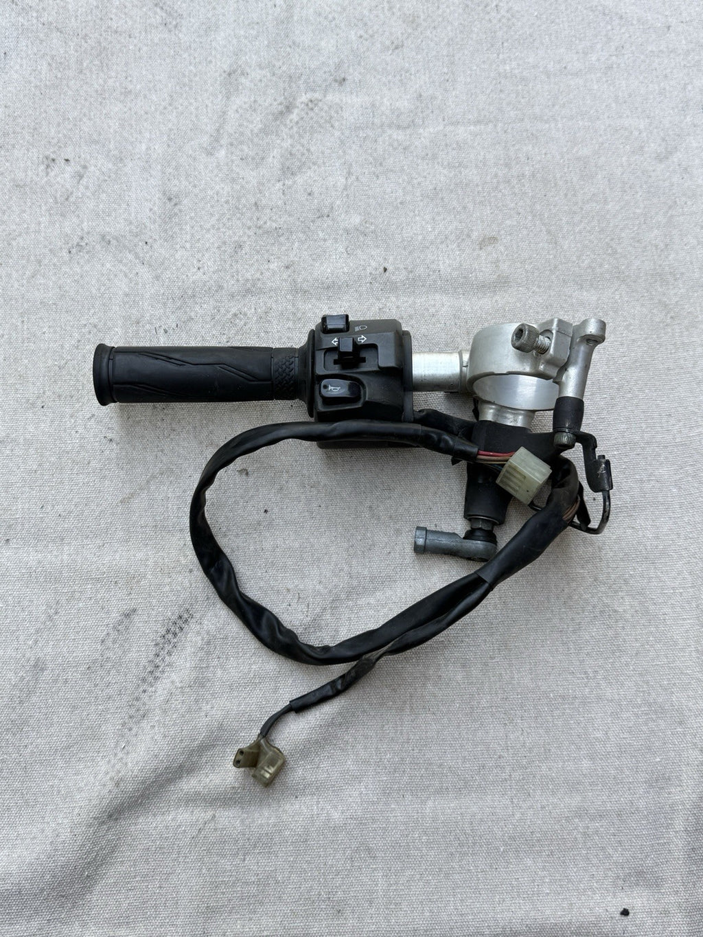 2007-2008 Yamaha YZF-R1 R1 OEM Left Clip-On Handle Bar Clutch Perch Lever 4C89