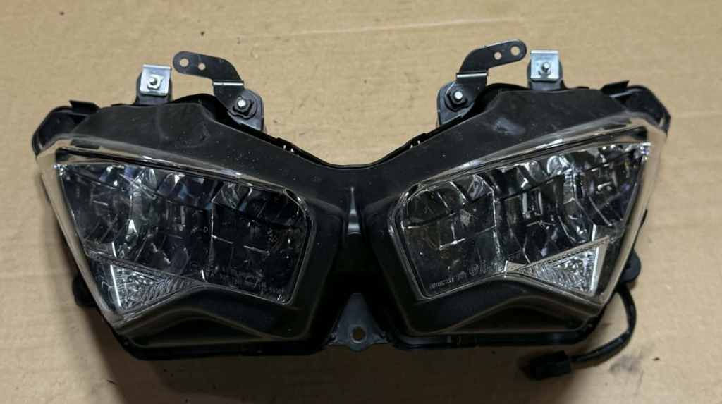 19-23 2023 Kawasaki ZX6R ZX636 636 Ninja GENUINE OEM Headlight Assembly