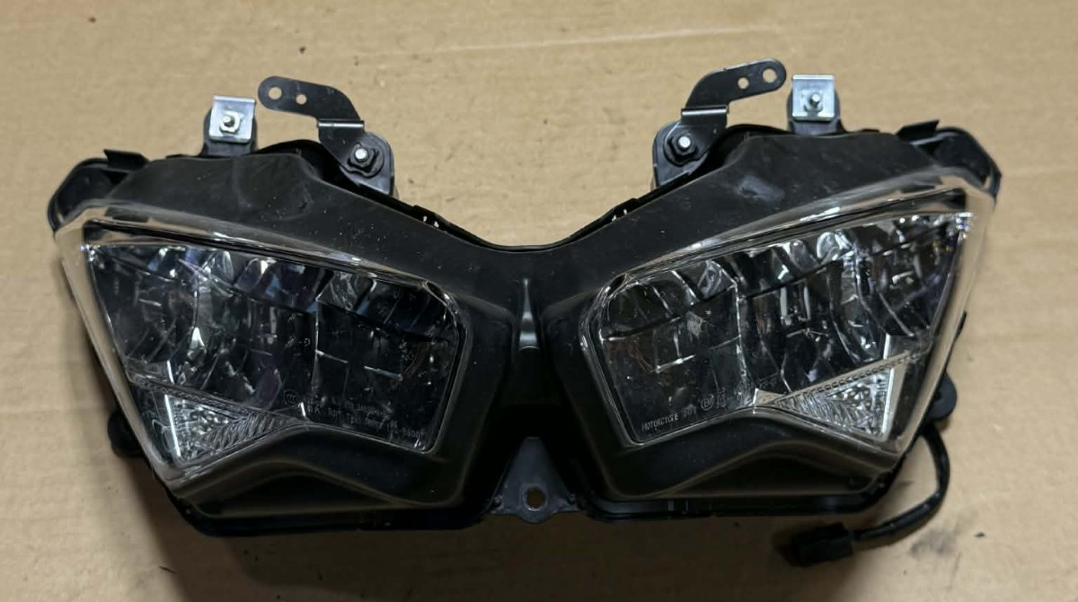 19-23 2023 Kawasaki ZX6R ZX636 636 Ninja GENUINE OEM Headlight Assembly