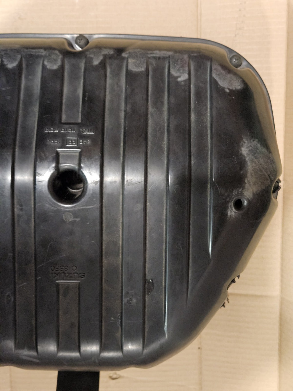 01-03 Suzuki GSXR750 GENUINE OEM Intake Airbox Air Box Filter Cleaner Assembly