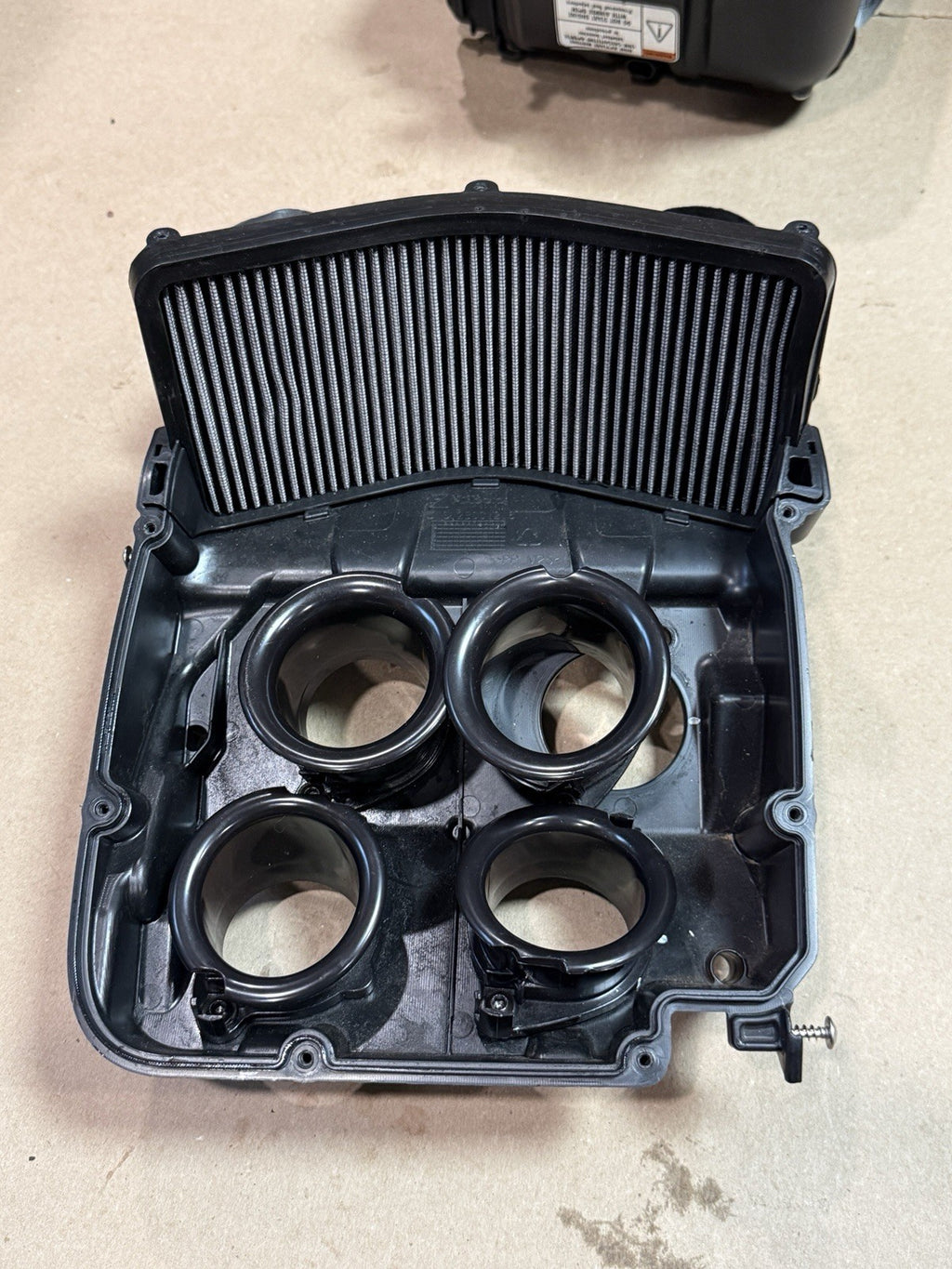 Aprilia V4 RSV4 1100 21+ OEM Upper & Lower Airbox Assembly Intake Air Filter