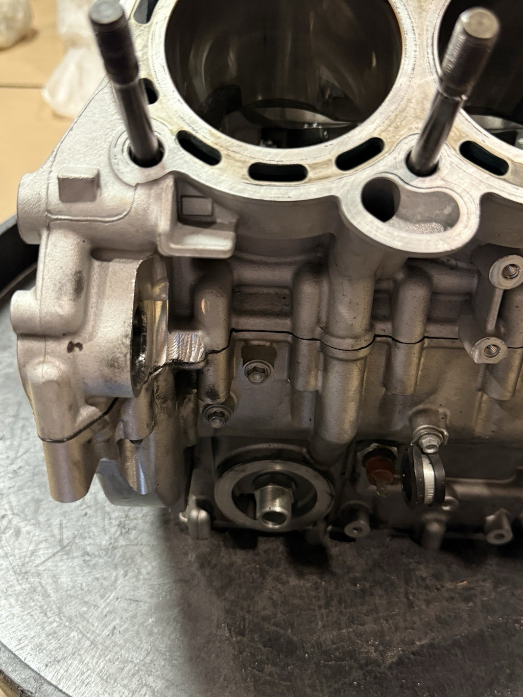 Aprilia RSV4 V4 1100 21+ OEM Engine Motor Crank Cases Case Block Crankcase 21-258