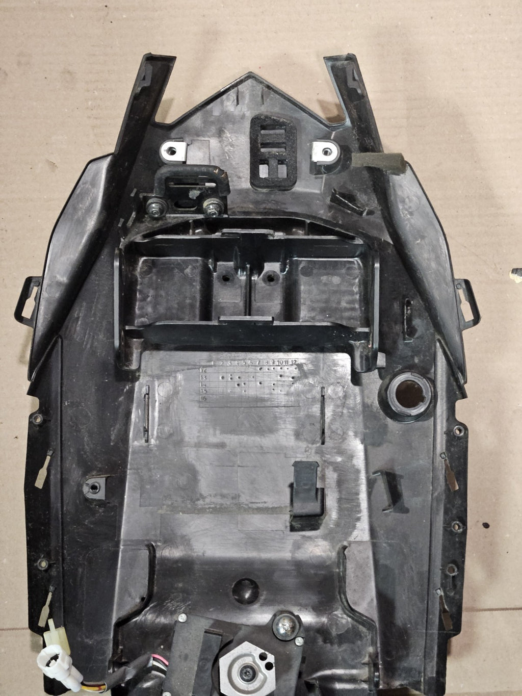 13-18 Kawasaki Ninja ZX6R 636 OEM Battery Tray Under Tail Section Fairing Cover
