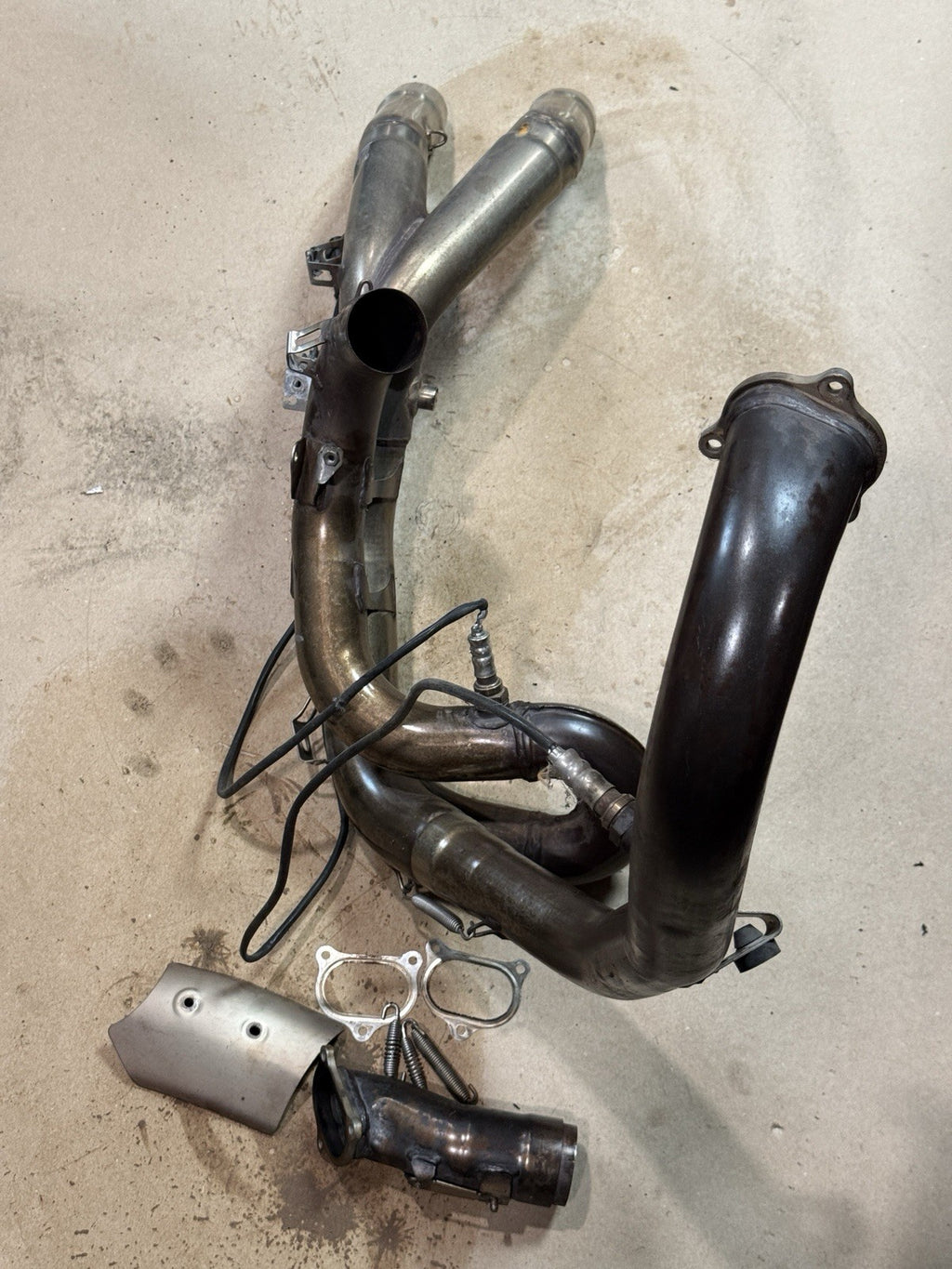 2011-13 Ducati 848 Evo 1098 1198 OEM Exhaust Headers Mid Pipe Assembly Straight