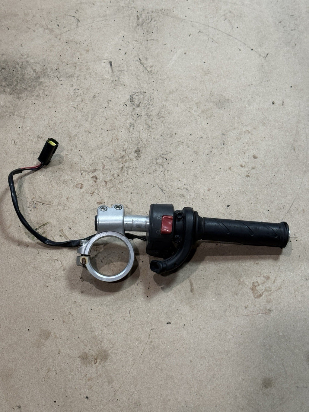 2011-2013 Ducati 848 EVO OEM Right Clip On Handlebar Kill Start Switch Pod6