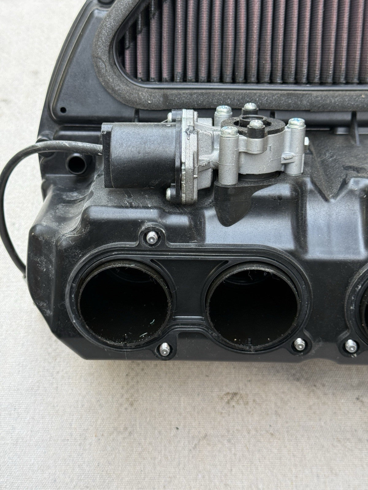 2007-2008 Yamaha YZF-R1 R1 OEM Airbox Air Filter Box 4C8-14411-00 4C8-14421-0011