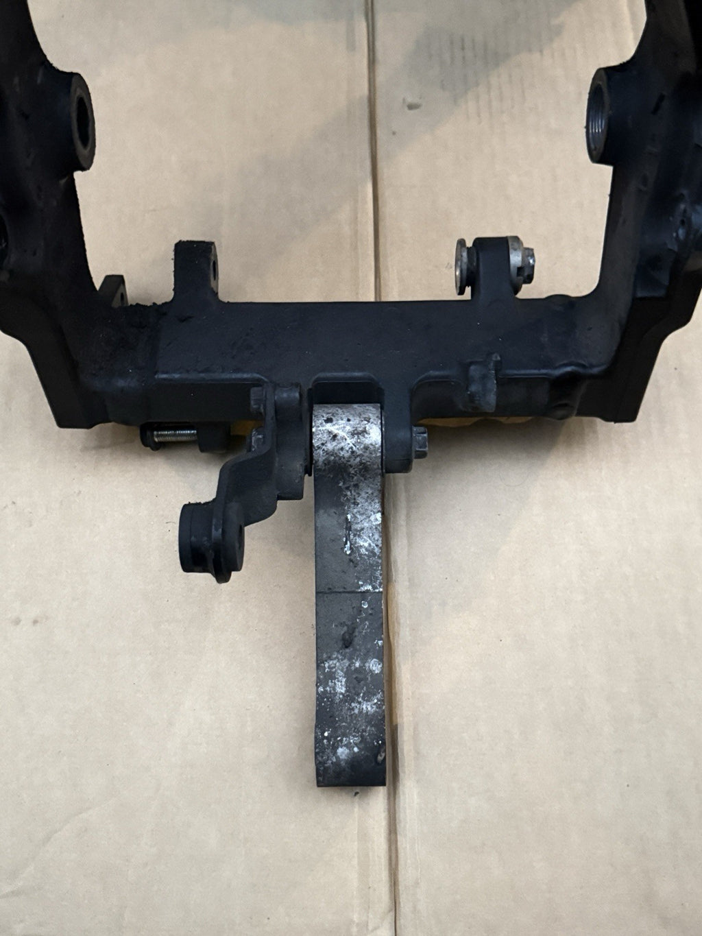 2011-2025 Suzuki GSXR750 GSX-R750 GSXR 750 OEM Main Frame Chassis Straight Clean5