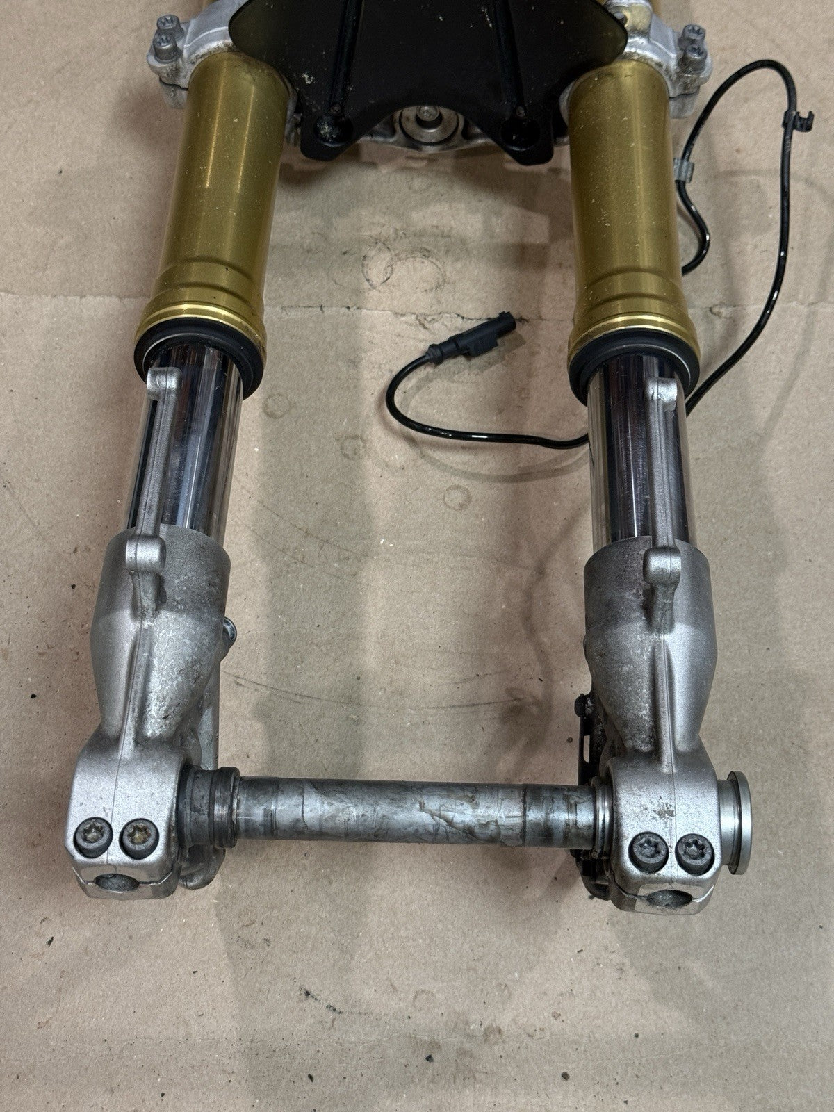 09-14 BMW S1000RR OEM Front Forks Suspension Pair Triple Tree Straight Set