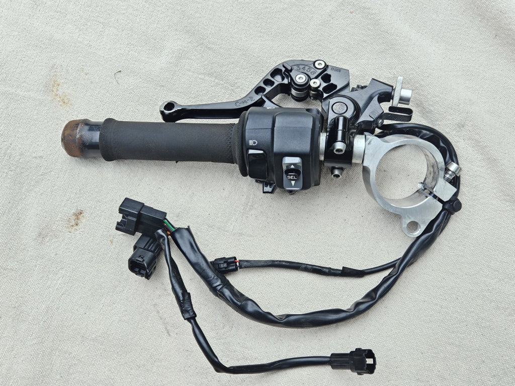 2016-2020 Kawasaki ZX10R ZX10RR OEM LH Left Clip On Handlebar Switch 46091-06060