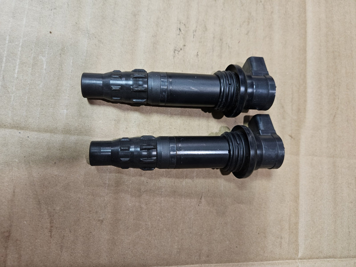 2022-2025 Yamaha YZF-R7 R7 OEM Ignition Coil Pack Spark Plug Caps FT65581