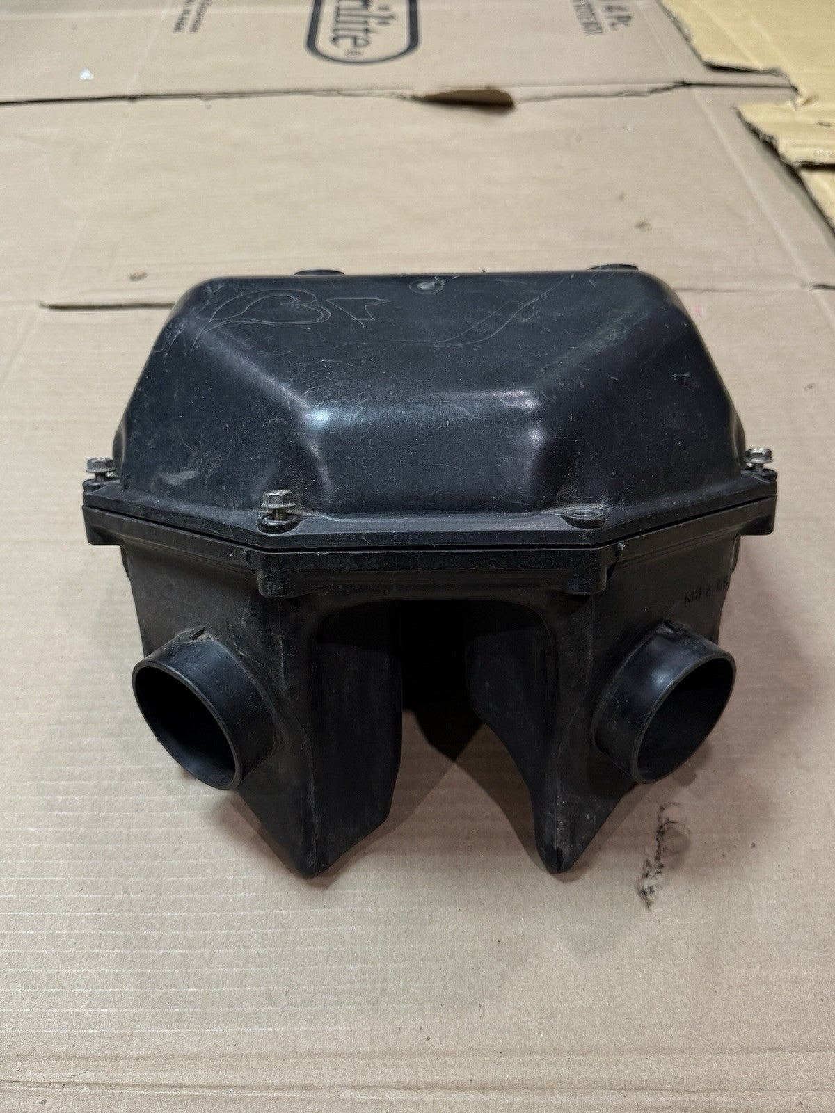 1998-1999 Kawasaki Ninja ZX6R ZX600G OEM Airbox Air Box Filter Case 11010-173616