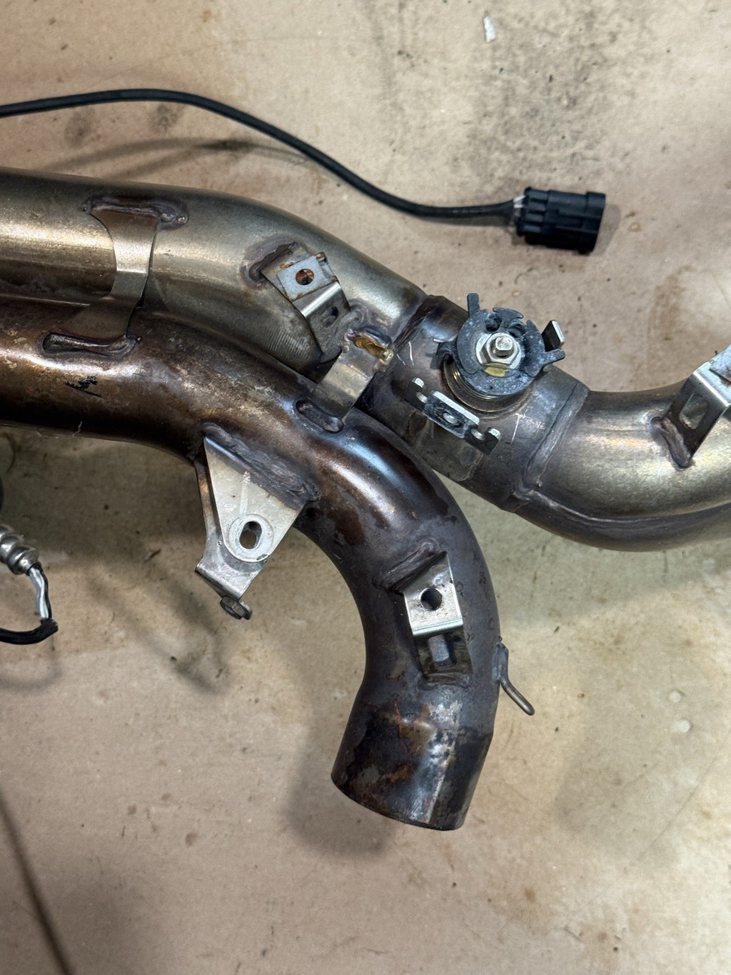 2011-13 Ducati 848 Evo 1098 1198 OEM Exhaust Headers Mid Pipe Assembly Straight