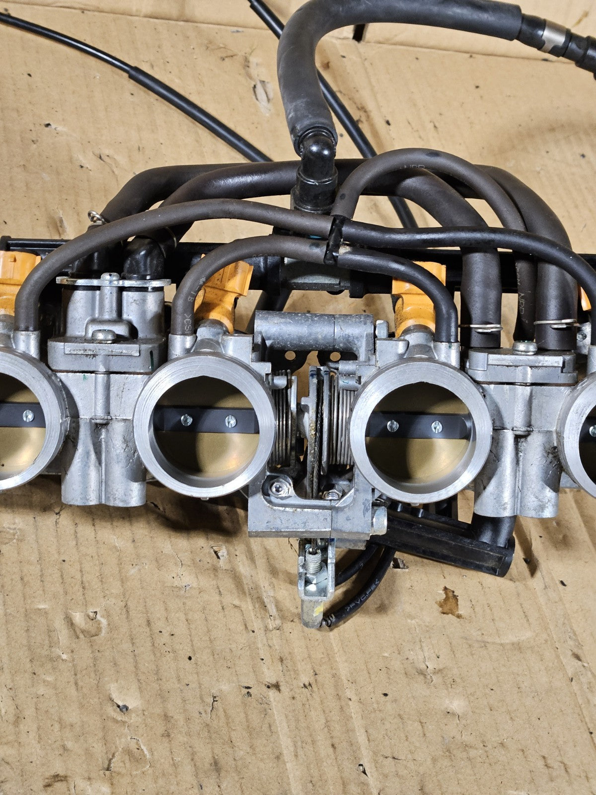 2013 Honda CBR600RR CBR 600RR OEM Throttle Body Primary Secondary Fuel Injectors16