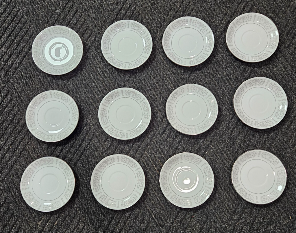 Set of 12 Linden Fine China Versailles TM-1004 Plates 5 7/8" Japan