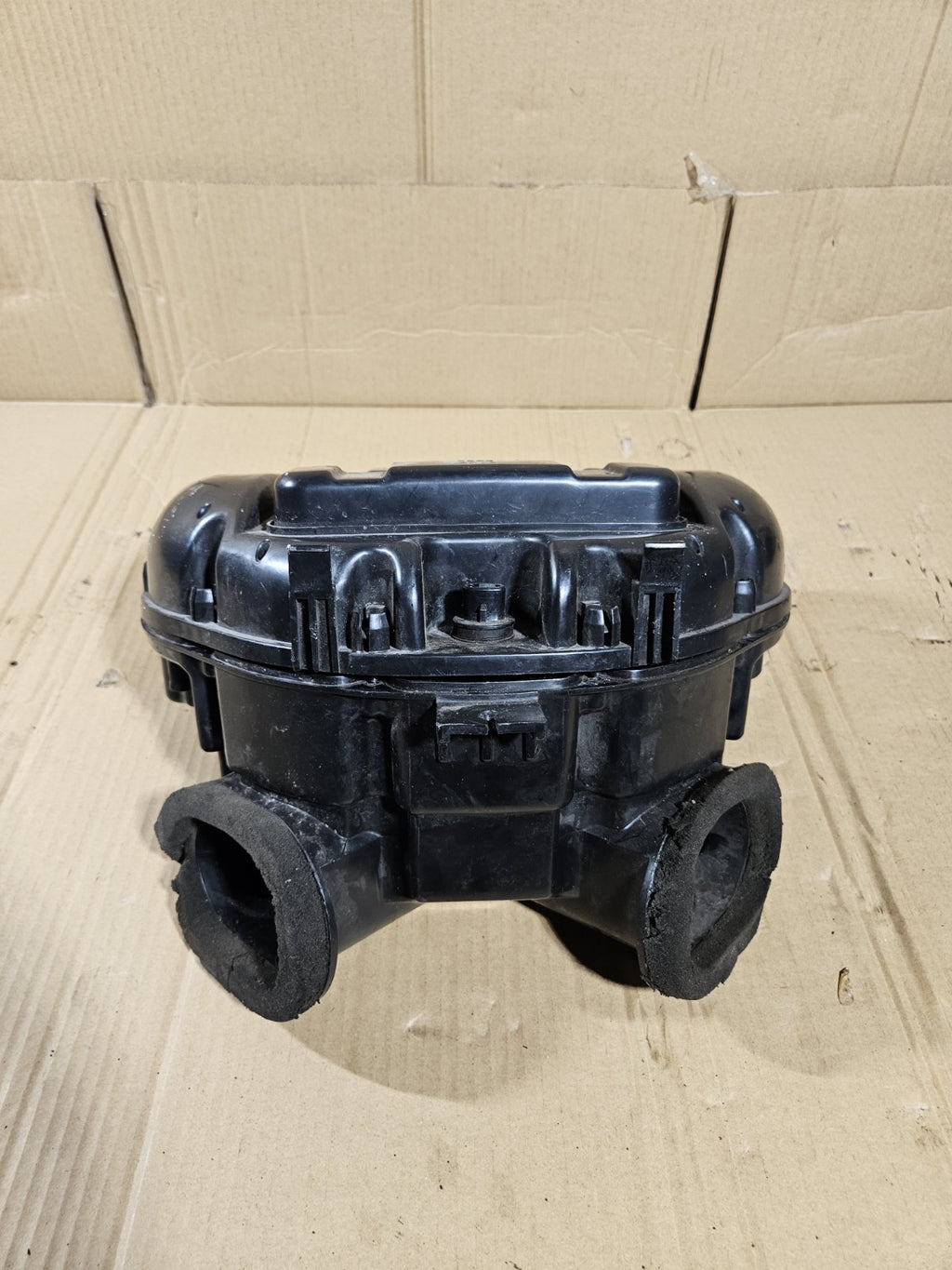 2006 Suzuki GSXR600 Airbox Partial OEM 1370001H01 2006-2007 Genuine Intake 14