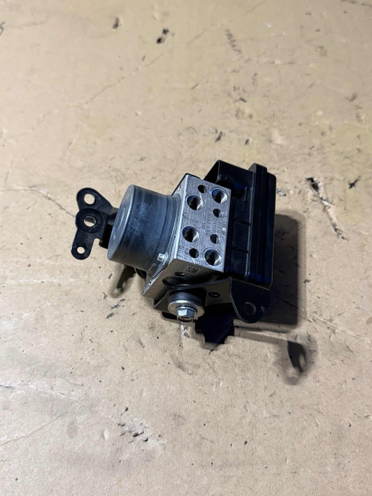 2017-2023 Kawasaki Ninja 650 EX650 OEM ABS Pump Unit Module 16082-07676