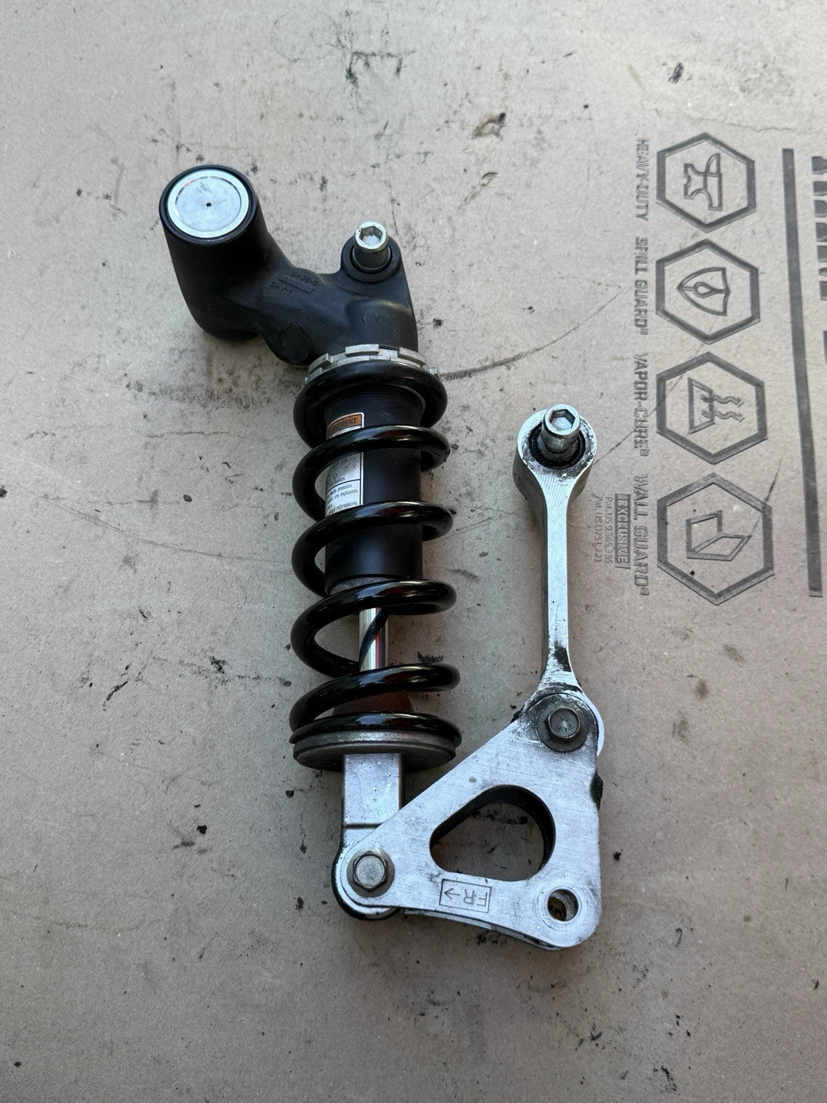 17-25 GSXR 1000 GENUINE OEM REAR BACK SHOCK SPRING COIL ABSORBER SUSPENSION