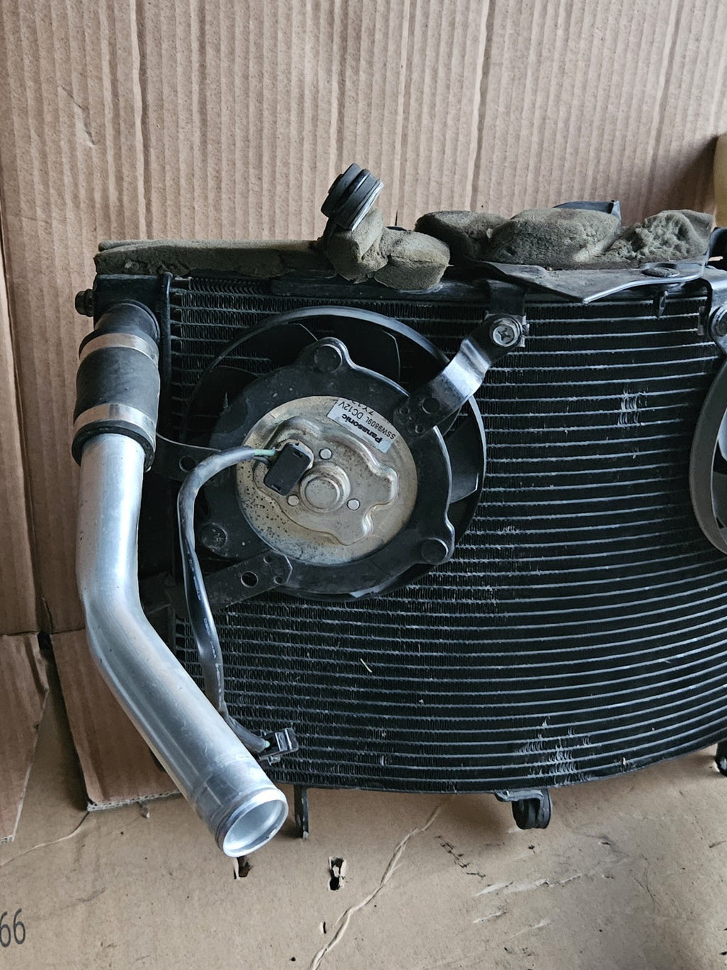 2008-2016 Yamaha YZF-R6 R6 OEM Radiator Cooling Fans Overflow Tank 13S-12461-008