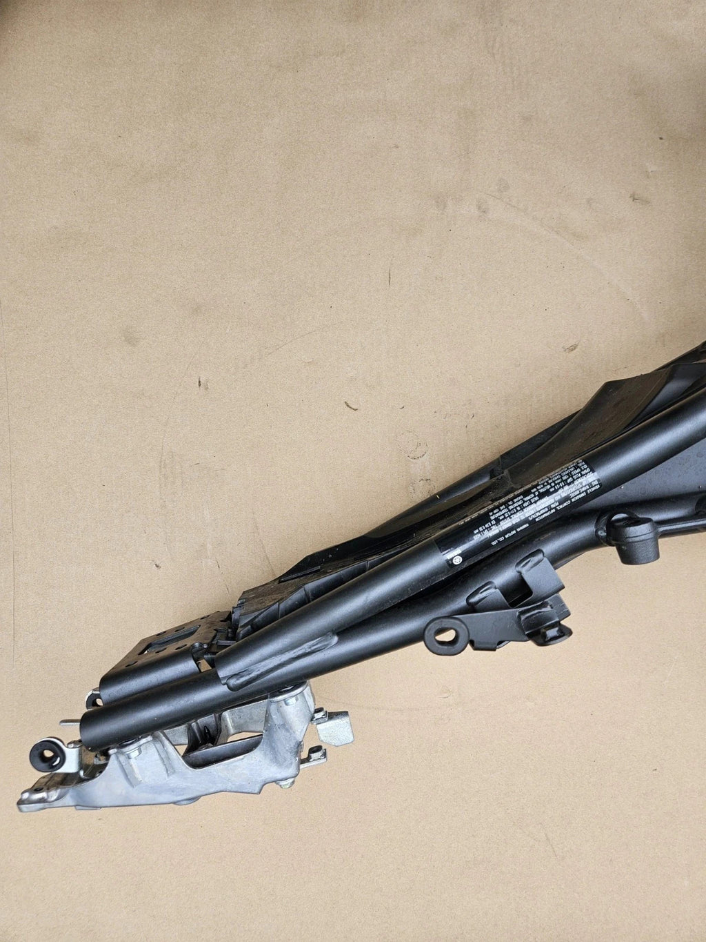 2022-2025 Yamaha YZF R7 OEM Main Frame Chassis CLN Road Ready Straight NO DAMAGE6