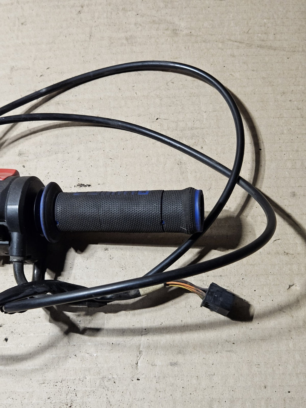 2006-2007 Suzuki GSXR600 GSXR750 RH Throttle Clip On Aftermarket Lever Switches2