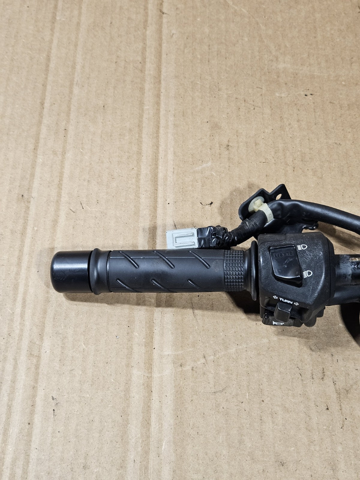 2005-2007 Honda CBR1000RR OEM Left Clip-On Handlebar Switch Grip 53150-MEL-D008