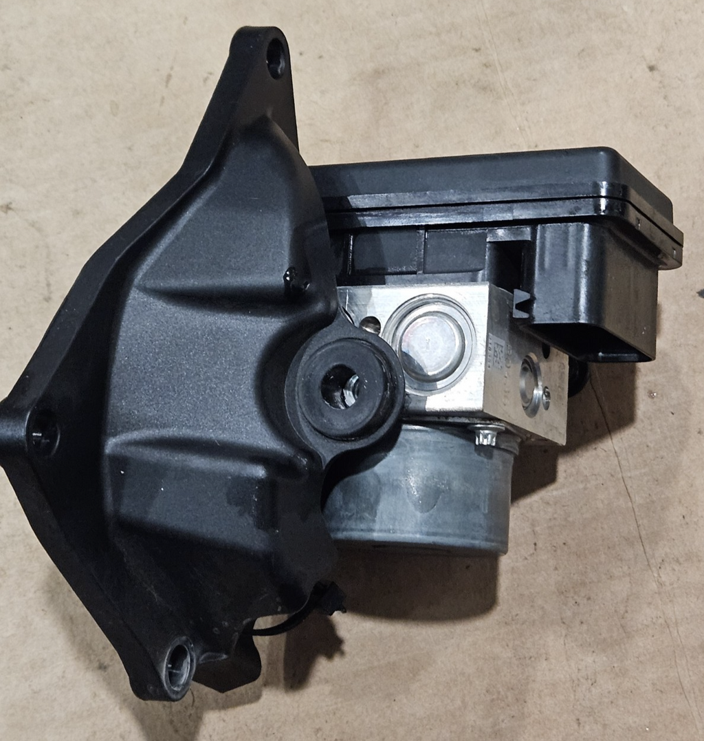 15-18 2015 Ducati 1299 Panigale S OEM ABS Pump Brake Control Module Unit Genuine
