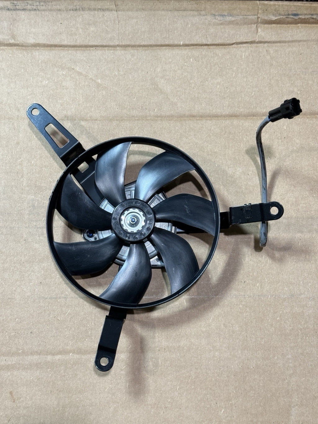 19-23 Kawasaki Ninja ZX6R 636 OEM Radiator Cooling Fan Motor Assembly 59502-06232