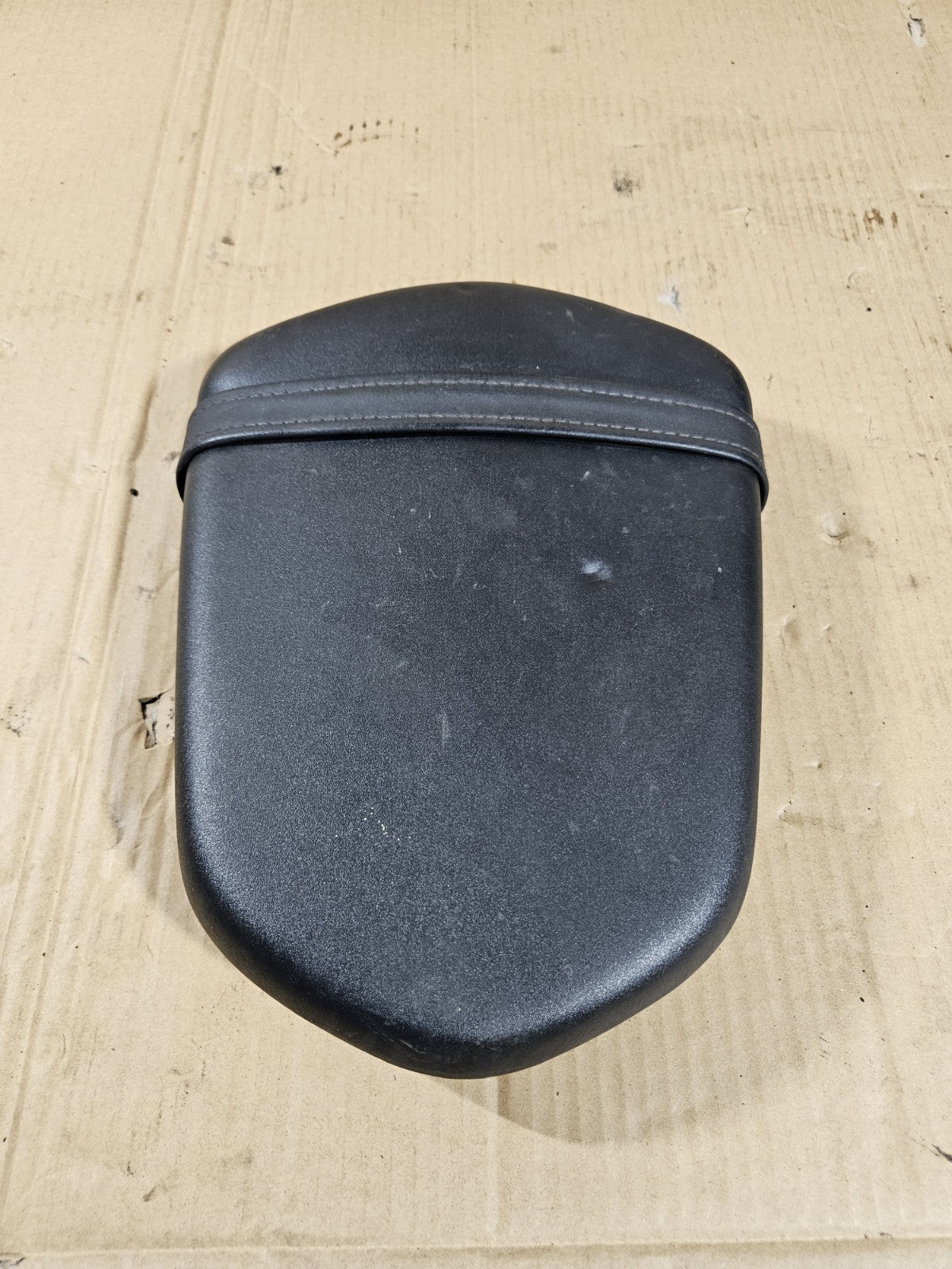 2006 2007 Suzuki GSXR600 Passenger Seat OEM Genuine Pillion Rear Motorcycle2