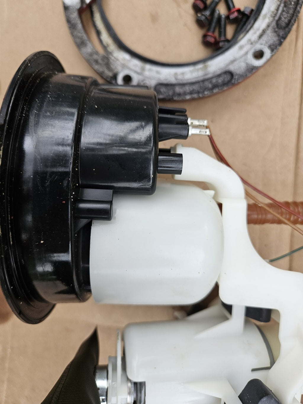 2010-2014 BMW S1000RR K46 OEM Genuine Complete Fuel Pump Sending Unit Gas Petrol5