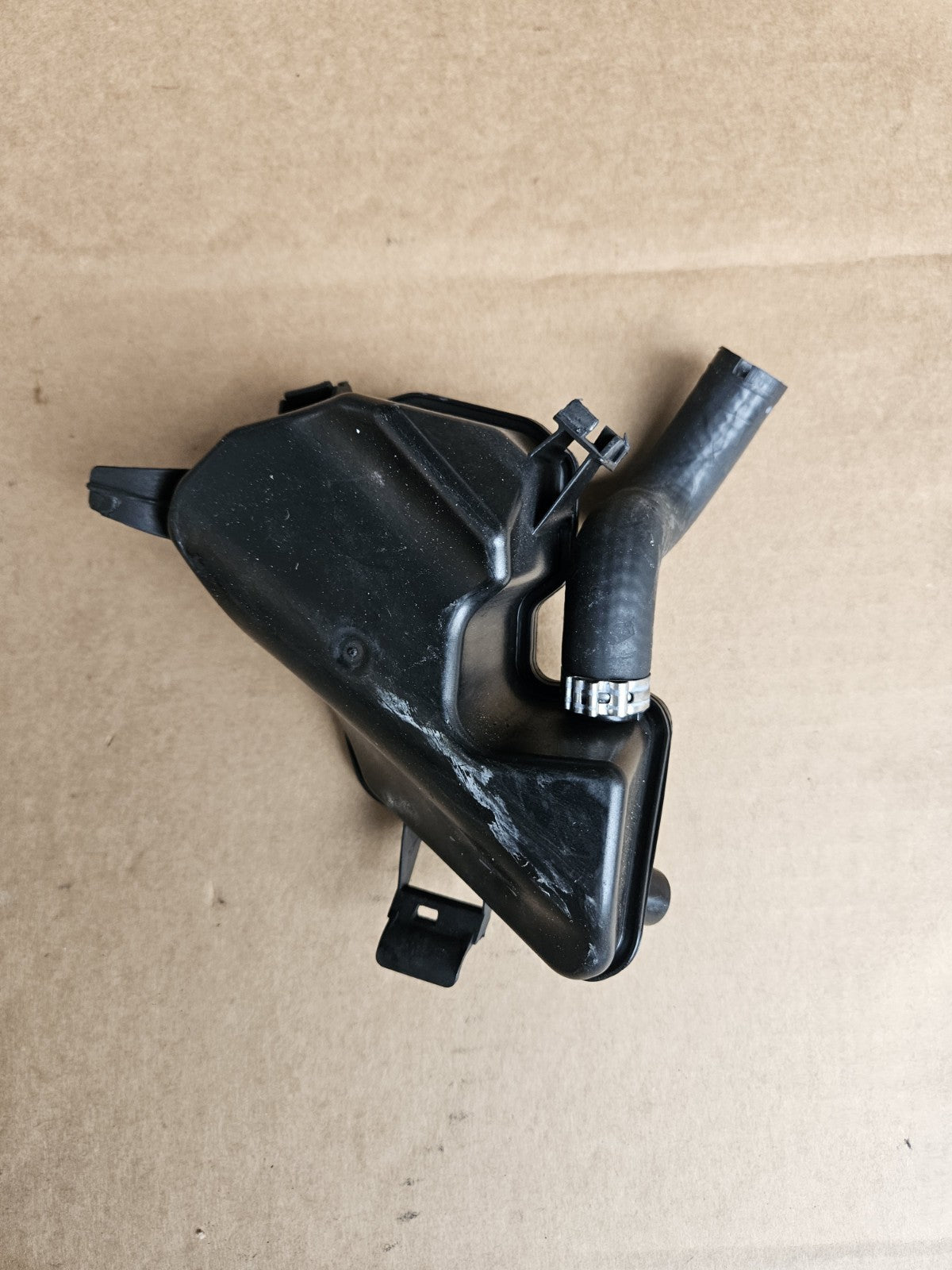 09-14 2014 BMW S1000R OEM CRANKCASE VENTILATION BREATHER TANK
