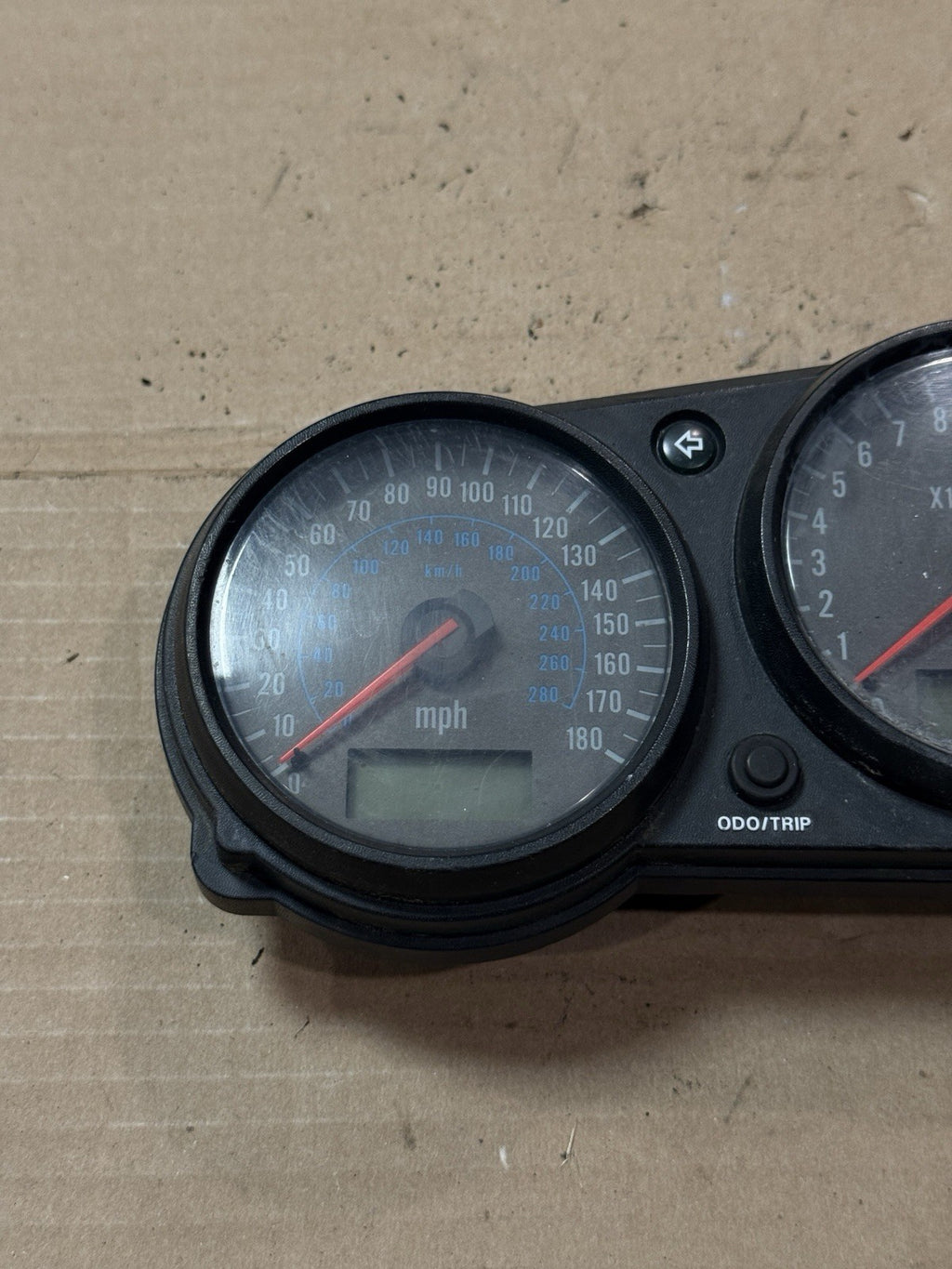 1998-1999 Kawasaki Ninja ZX6R ZX600G OEM Gauge Cluster Speedo Tach 28011-11758
